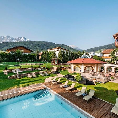 Mirabell Dolomites Hotel - Luxury Ayurveda & Spa Olang Eksteriør billede