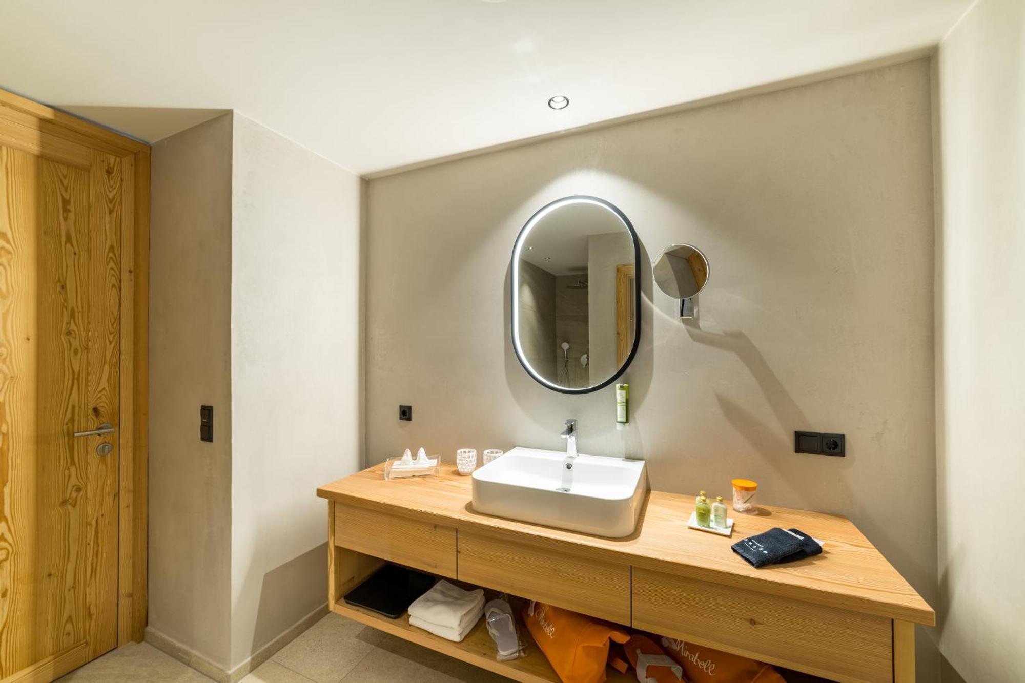 Mirabell Dolomites Hotel - Luxury Ayurveda & Spa Olang Eksteriør billede