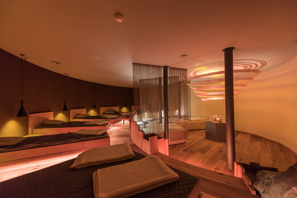 Mirabell Dolomites Hotel - Luxury Ayurveda & Spa Olang Eksteriør billede