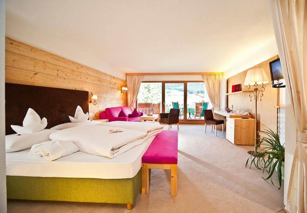 Mirabell Dolomites Hotel - Luxury Ayurveda & Spa Olang Eksteriør billede