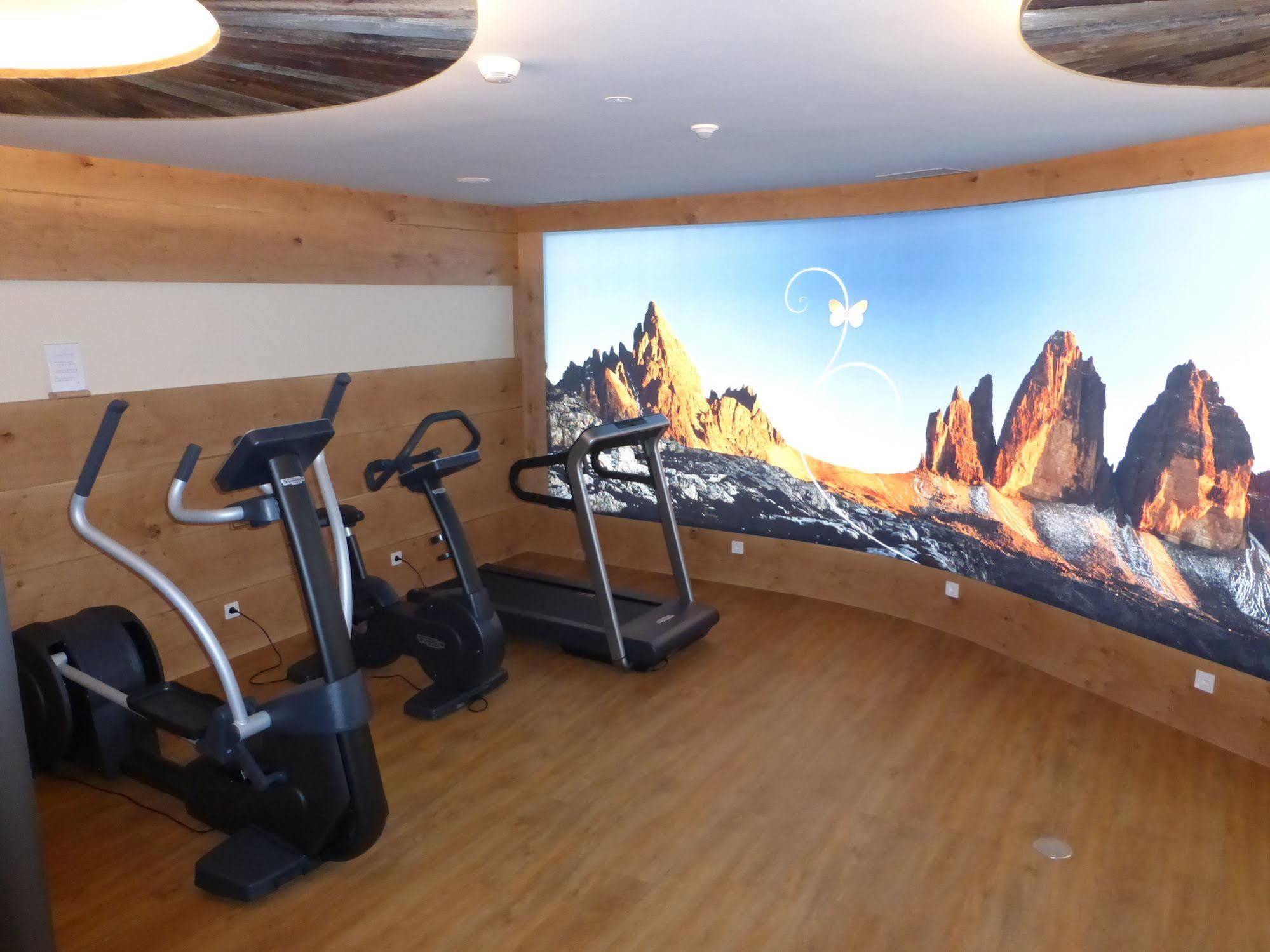 Mirabell Dolomites Hotel - Luxury Ayurveda & Spa Olang Eksteriør billede